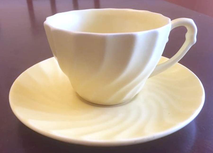 Yorkshire Yellow (Matte) Flat Cup & Saucer Set by Metlox - Poppytrail - Vernon-1