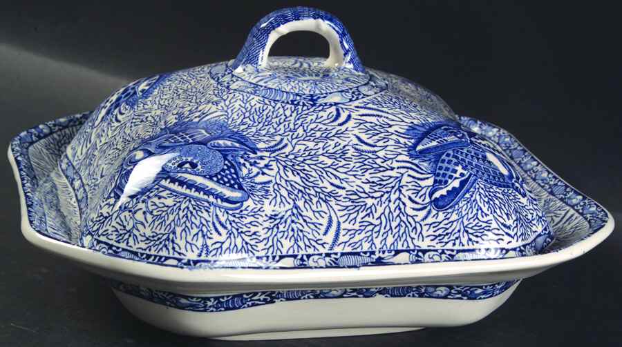 Torquay Blue (Scalloped, No Trim) Square Covered Vegetable by Mottahedeh-1