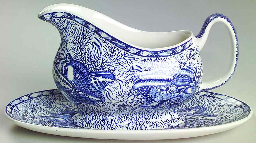 Torquay Blue (Scalloped, No Trim) Gravy Boat & Underplate by Mottahedeh-1