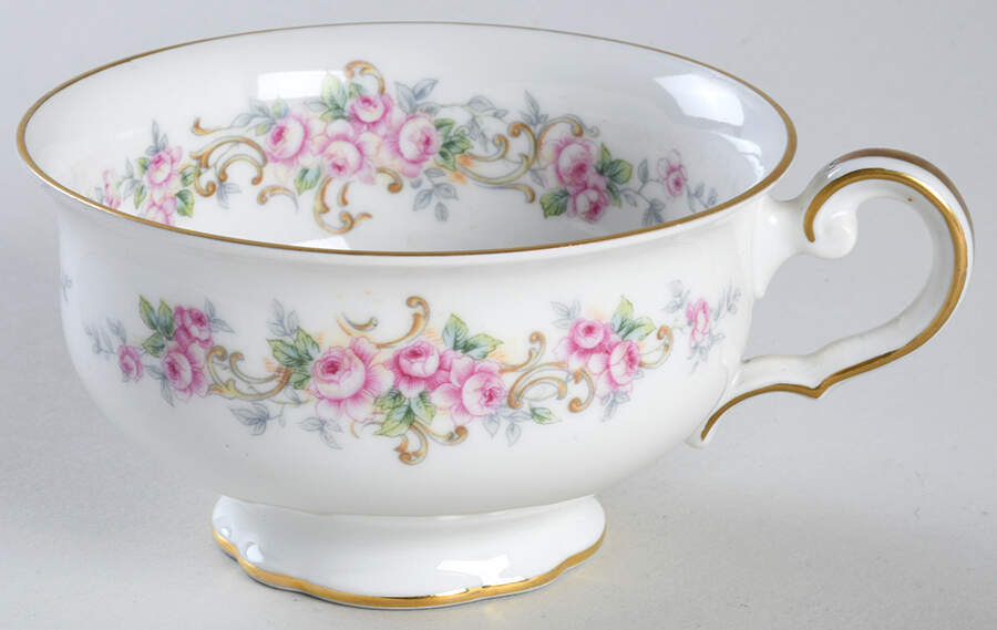 MUE100 Footed Cup by Paul Muller-1