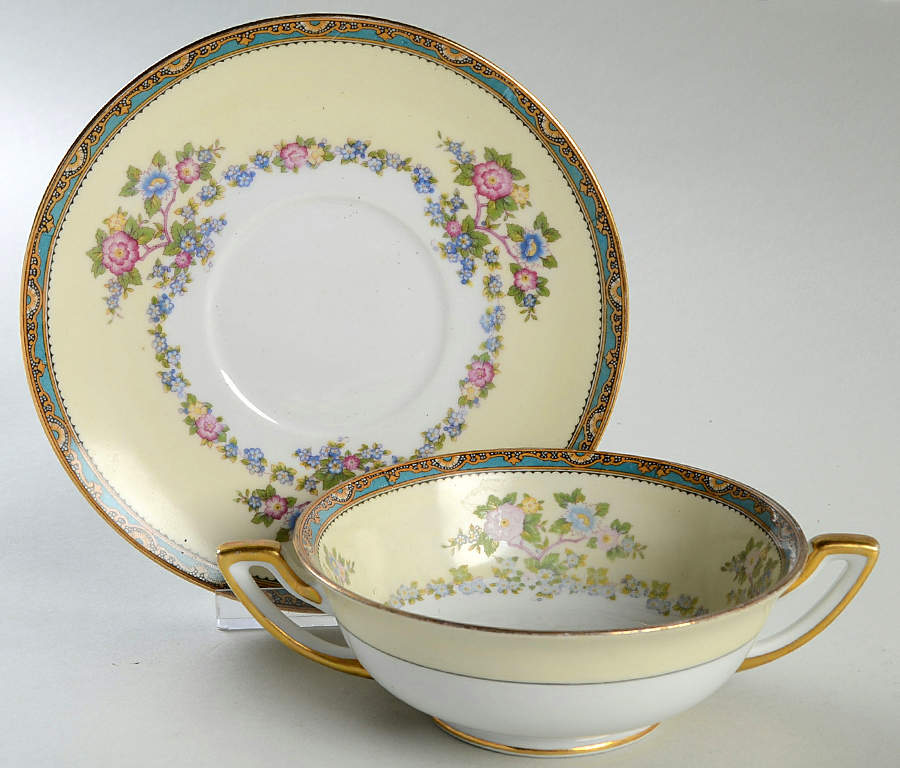 MEI1134 Footed Cream Soup Bowl & Saucer Set by Meito-1