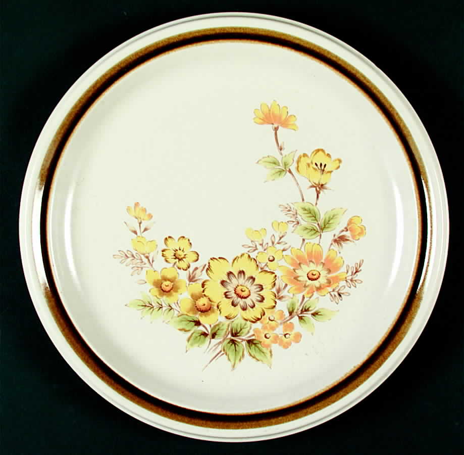 Tender Glow Dinner Plate by Mikasa-1