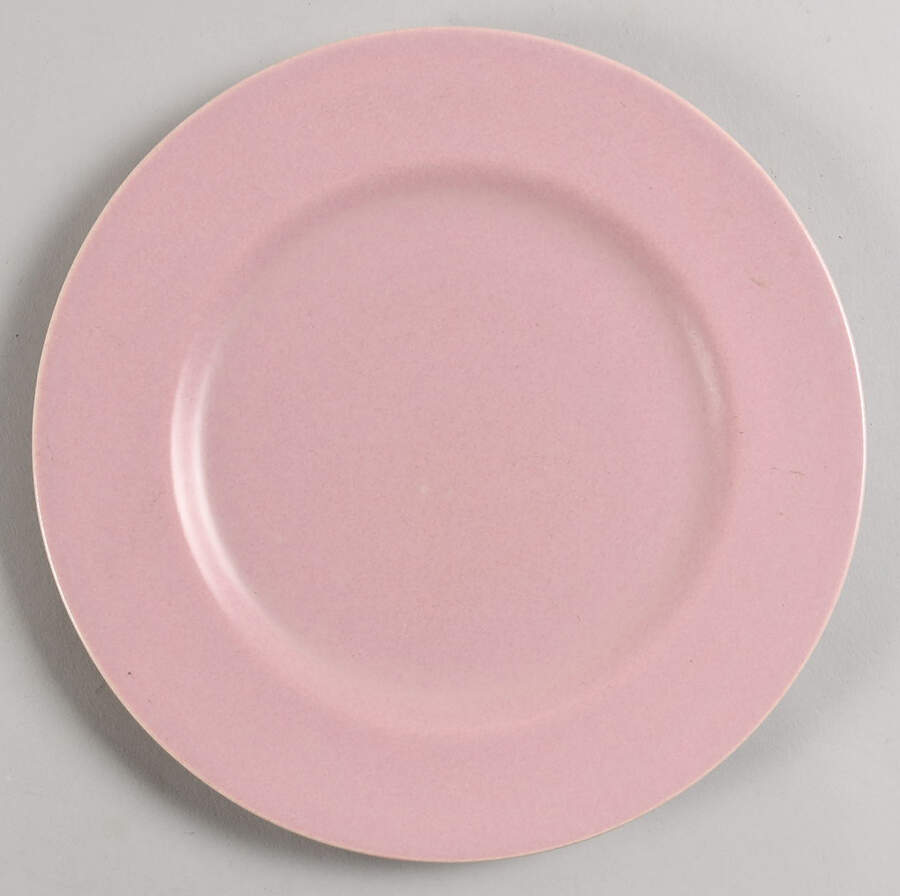 200 Petal Pink (Satin, Rim) Luncheon Plate by Metlox - Poppytrail - Vernon-1