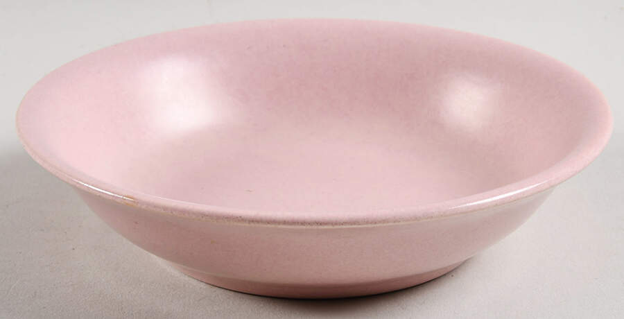 200 Petal Pink (Satin, Rim) Fruit/Dessert (Sauce) Bowl by Metlox - Poppytrail - Vernon-1
