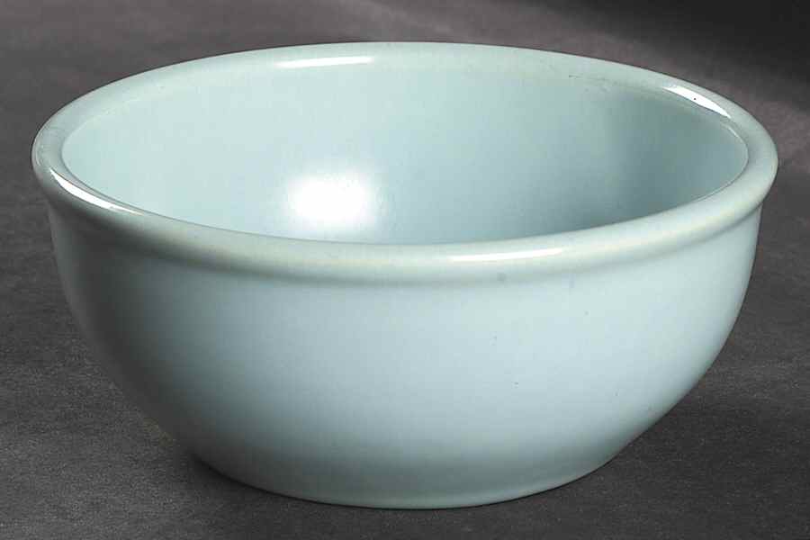 200 Satin Turquoise (Rim) Chili Bowl by Metlox - Poppytrail - Vernon-1