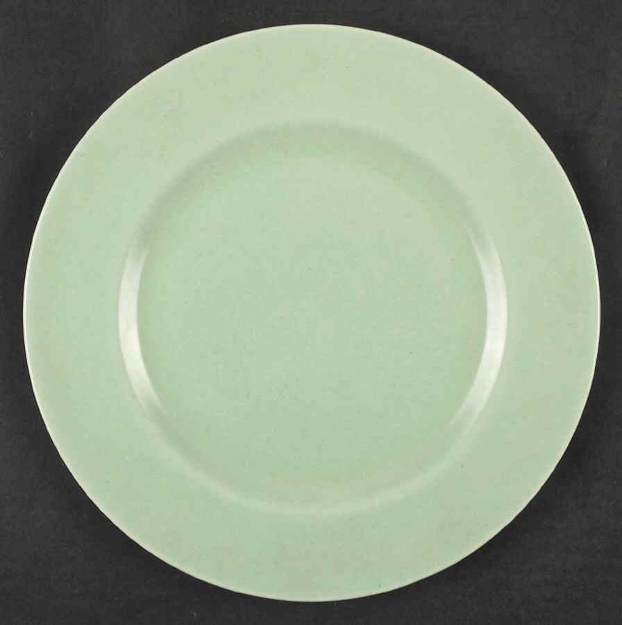 200 Opaline Green (Satin, Rim) Luncheon Plate by Metlox - Poppytrail - Vernon-1