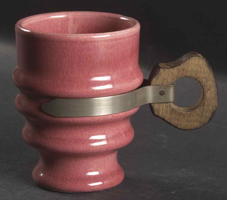 200 Old Rose (Glossy, Rim) 5 Oz Wood Handled Mug by Metlox - Poppytrail - Vernon-1