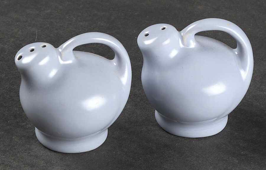 200 Powder Blue (Satin, Rim) Salt & Pepper Set by Metlox - Poppytrail - Vernon-1