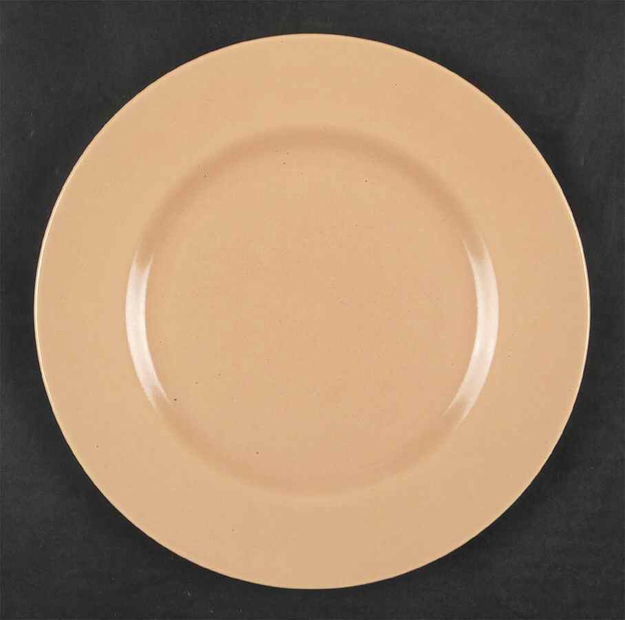 200 Peach (Satin, Rim) Luncheon Plate by Metlox - Poppytrail - Vernon-1