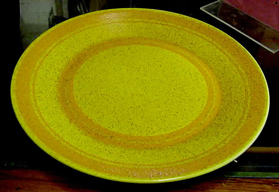 Marigold Dinner Plate by J & G Meakin-1