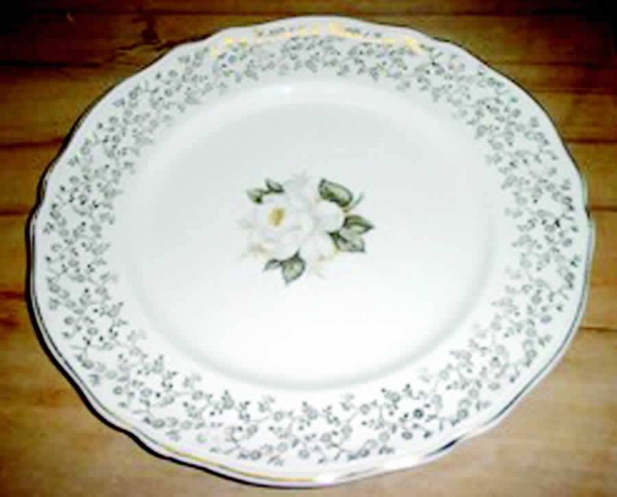 York Rose Dinner Plate by Alfred Meakin-1