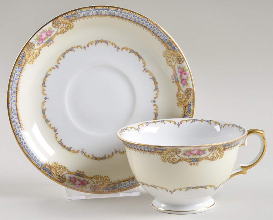 MEI650B Footed Cup & Saucer Set by Meito-1