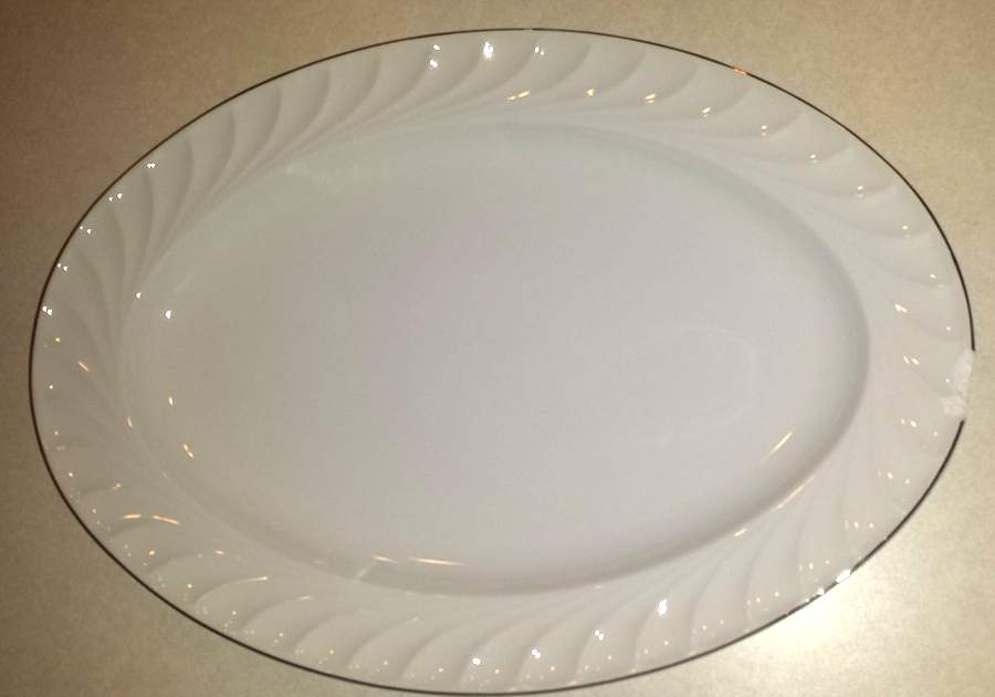 MEI807 16" Oval Serving Platter by Meito-1