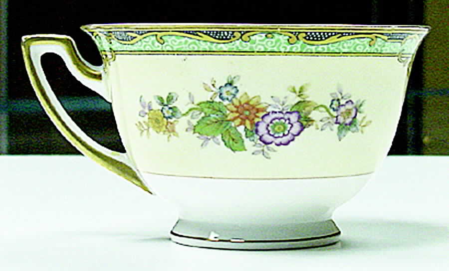 Chanclif Footed Cup by Meito-1