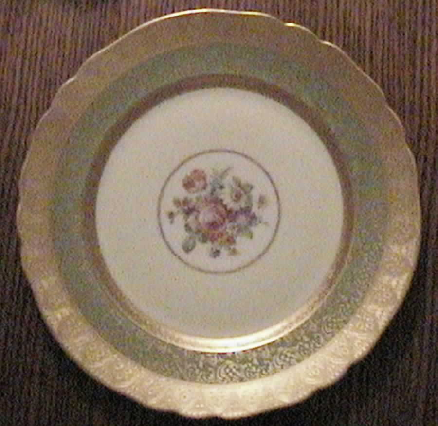 MUE104 Dinner Plate by Paul Muller-1