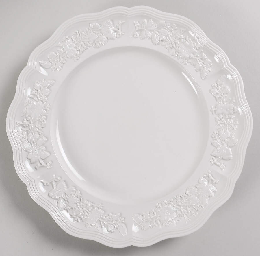 Musee Des Arts Dinner Plate by Mottahedeh-1