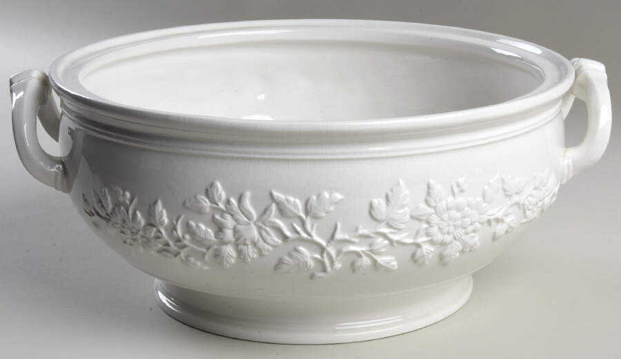 Musee Des Arts Tureen No Lid by Mottahedeh-1