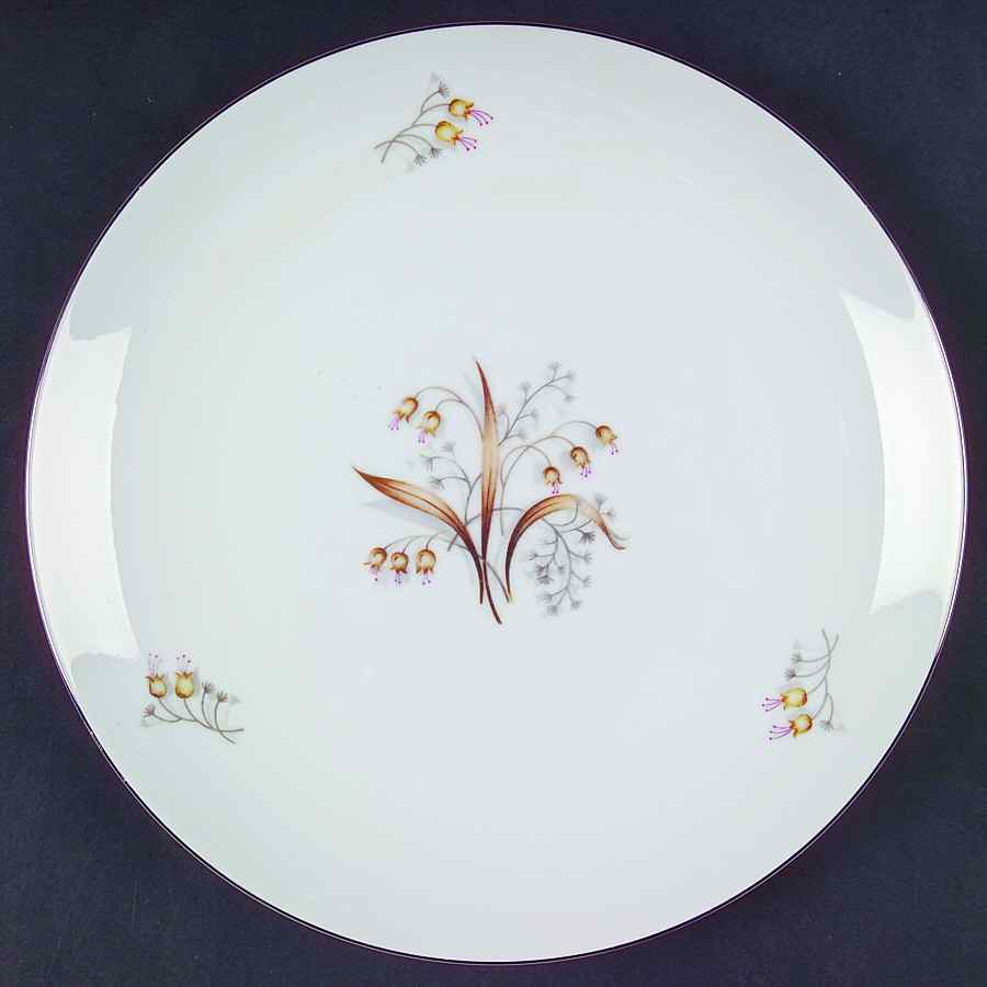 Lily of The Valley Dinner Plate by Meito-1