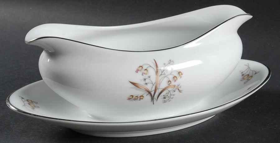 Lily of The Valley Gravy Boat with Attached Underplate by Meito-1