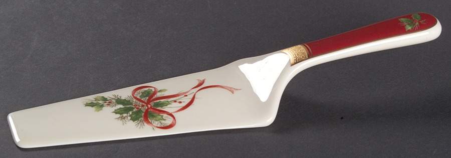 Palatial Holly Gold Solid Ceramic Pie/Cake Server by Mikasa-1