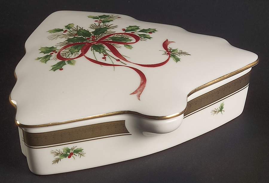 Palatial Holly Gold Large Tree Shaped Candy Box by Mikasa-1