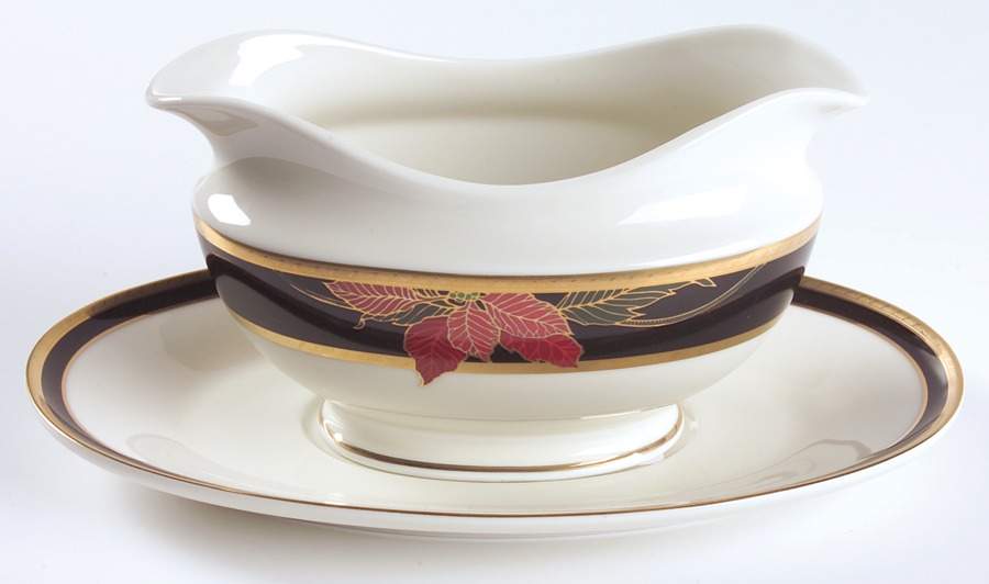 Christmas Eve Gravy Boat & Underplate by Mikasa-1