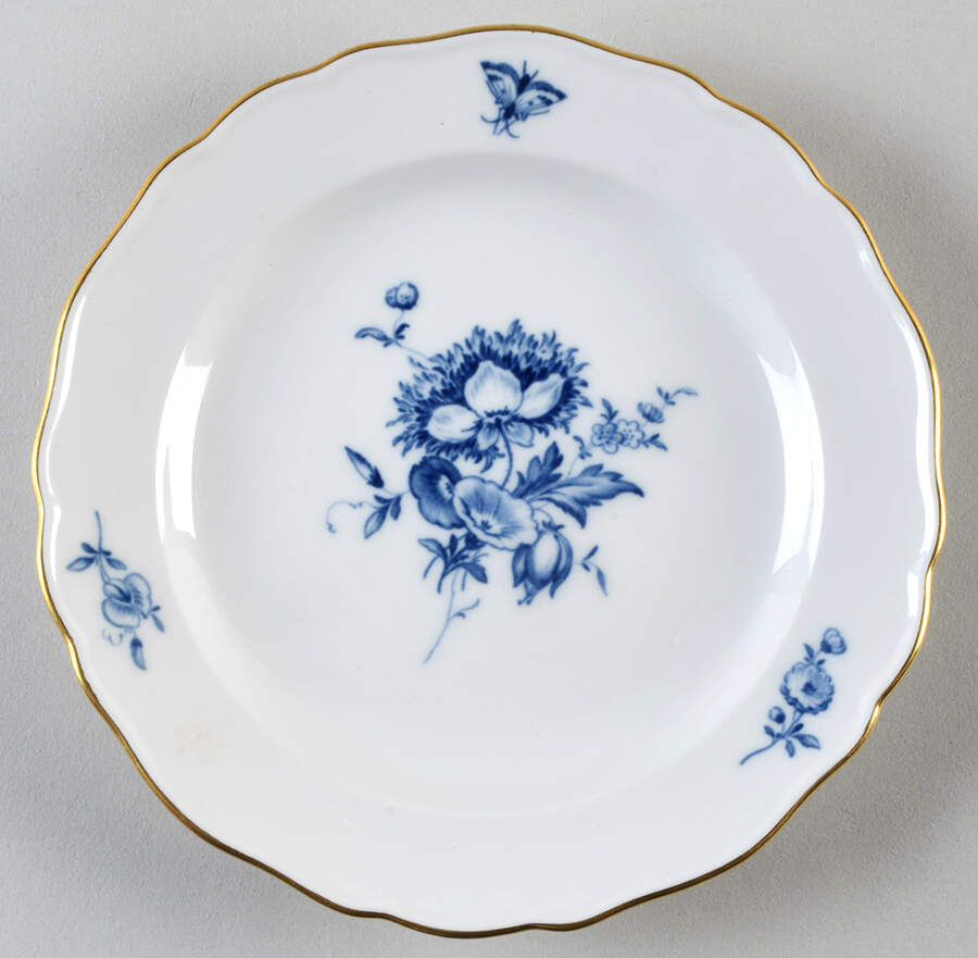 MSS92 Dessert/Pie Plate by Meissen (Germany)-1