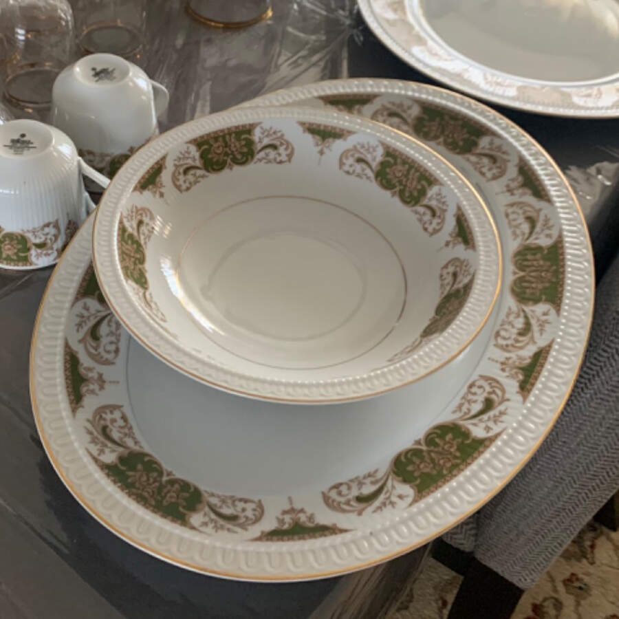 Glenfield 14" Oval Serving Platter by Mikasa-1