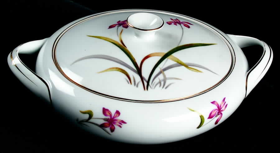 Wild Iris Round Covered Vegetable by Meito-1