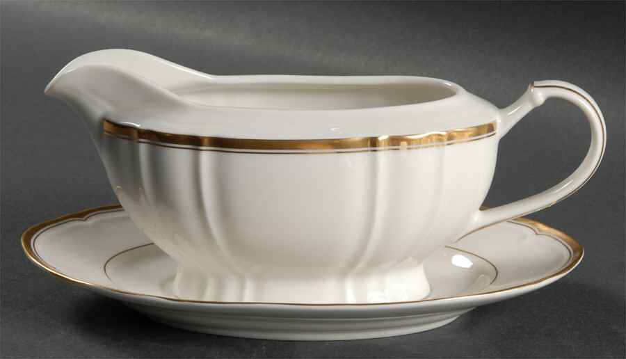 Hyde Park Gold Gravy Boat & Underplate by Mikasa-1