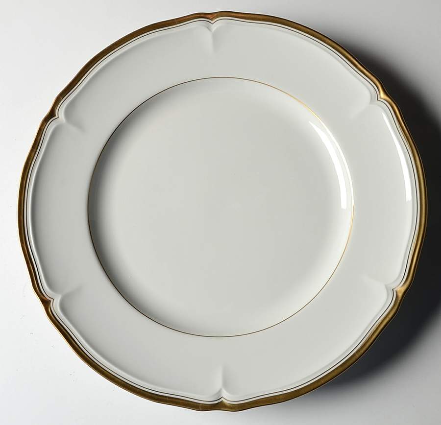 Hyde Park Gold 12" Chop Plate (Round Platter) by Mikasa-1