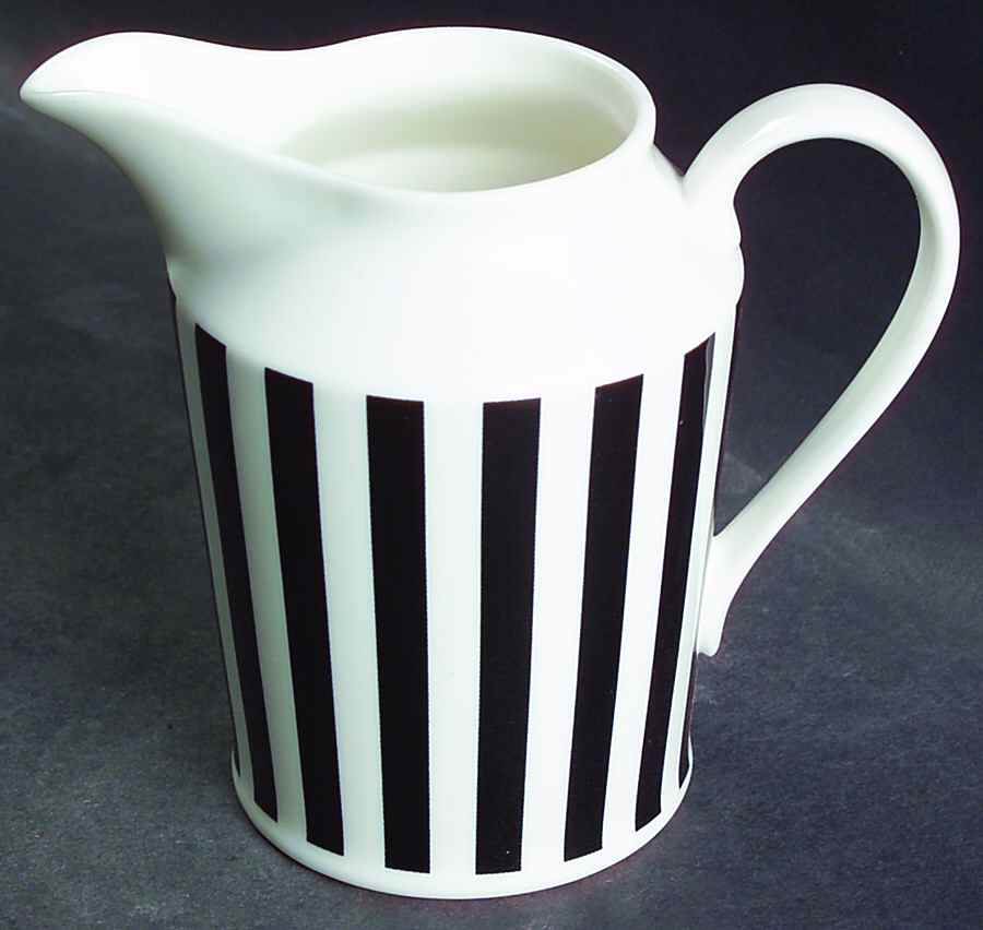 Glamour Black Creamer by Mikasa-1