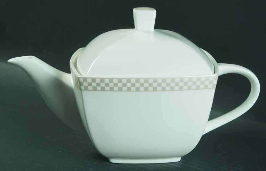 Moderno Silver Teapot & Lid by Mikasa-1