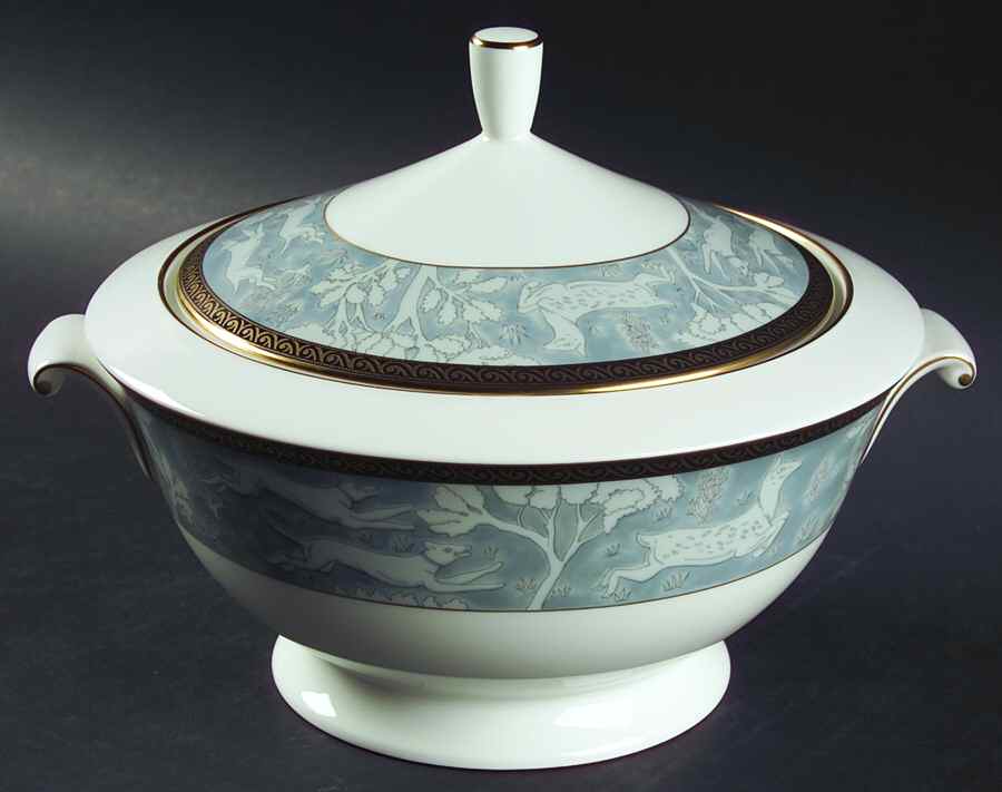 Enchanted Forest Blue 2 Qt Round Covered Casserole by Mikasa-1