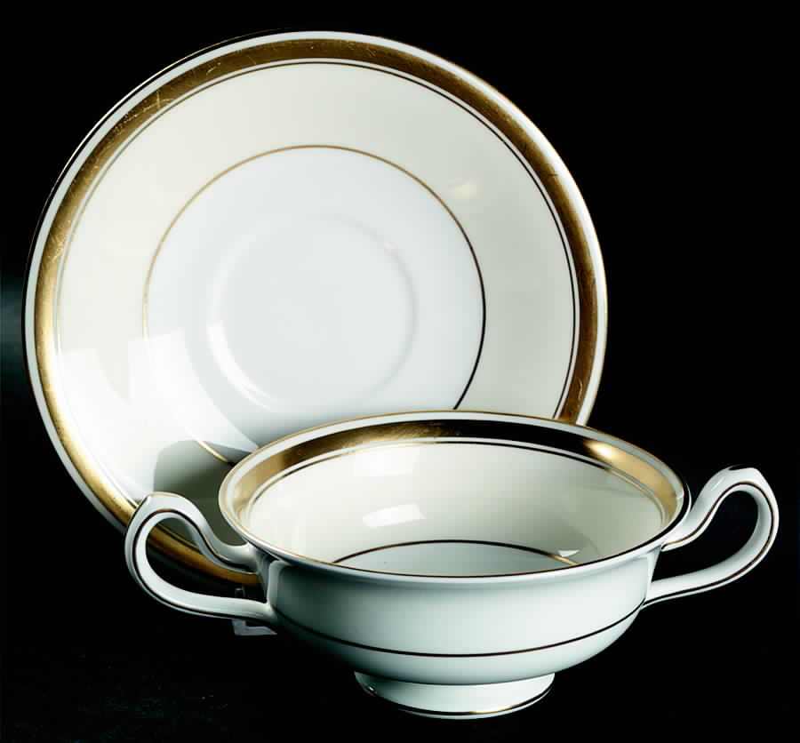 S95 Footed Cream Soup Bowl & Saucer Set by Minton-1