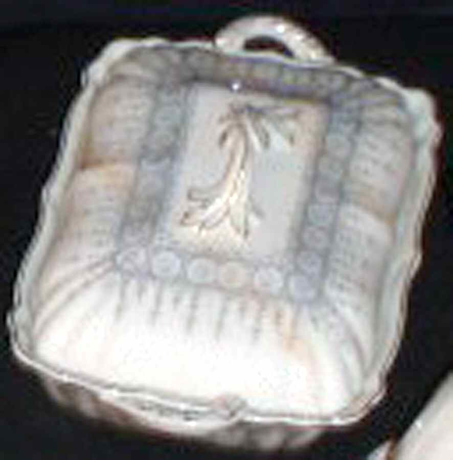 MAD137 Rectangular Covered Vegetable by John Maddock & Sons-1