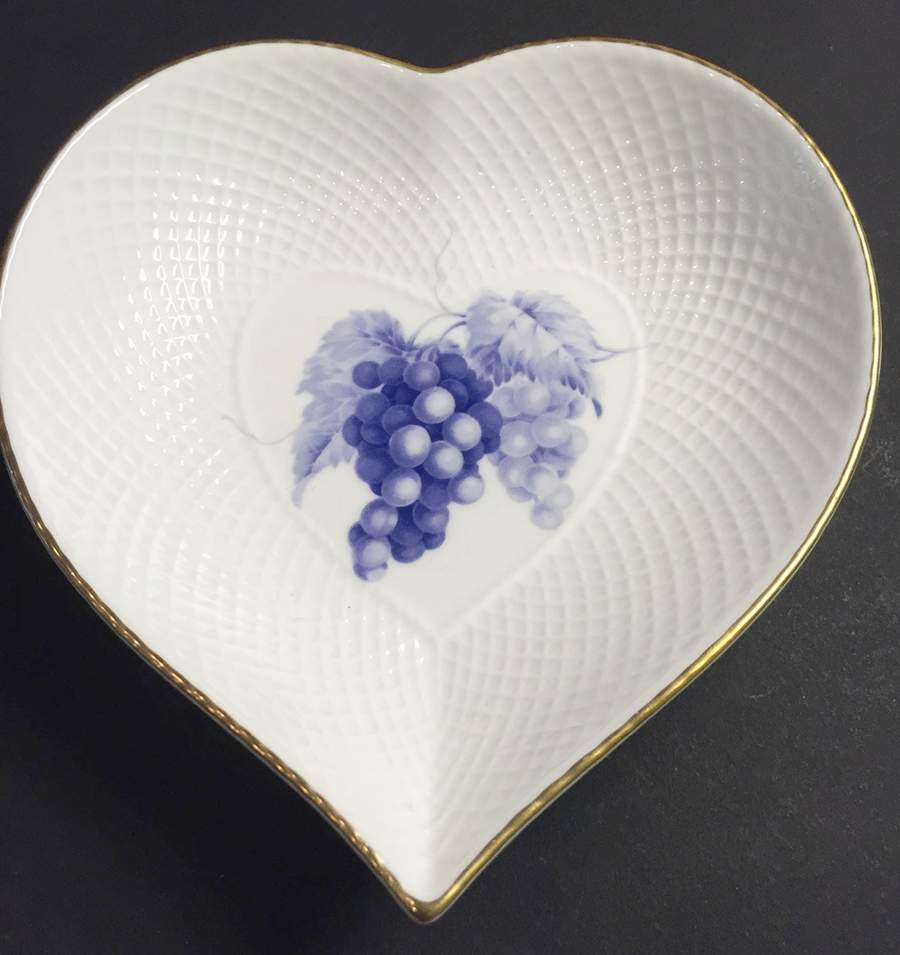 Fruit Bouquet Heart Shaped Dish by Mikasa-1