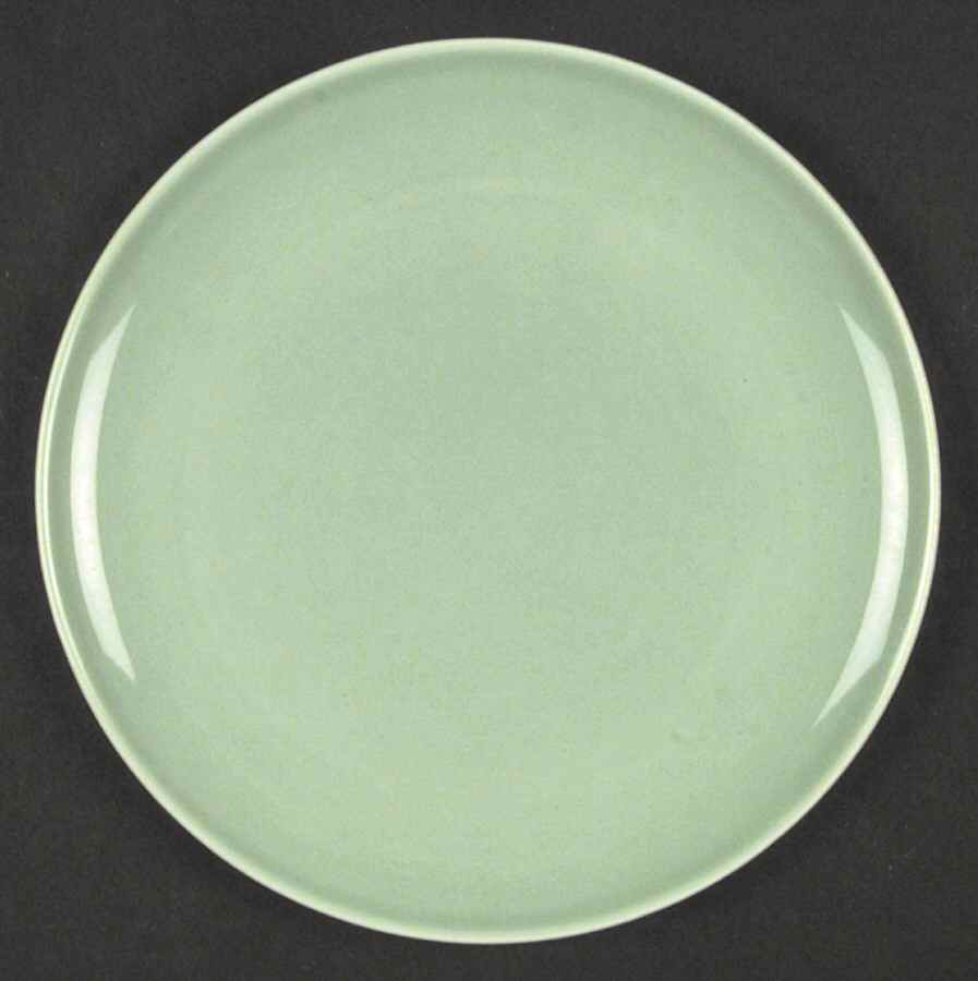 200 Opaline Green (Satin, Coupe) Dinner Plate by Metlox - Poppytrail - Vernon-1