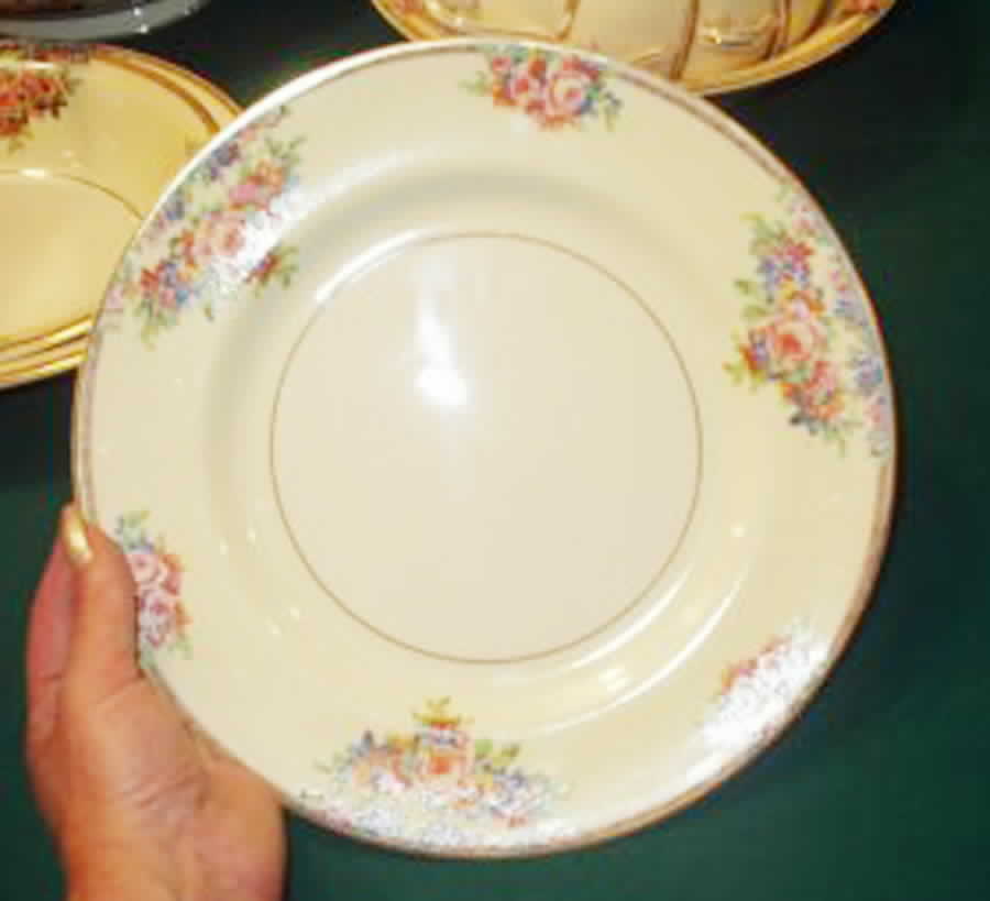 Circe Dinner Plate by J & G Meakin-1