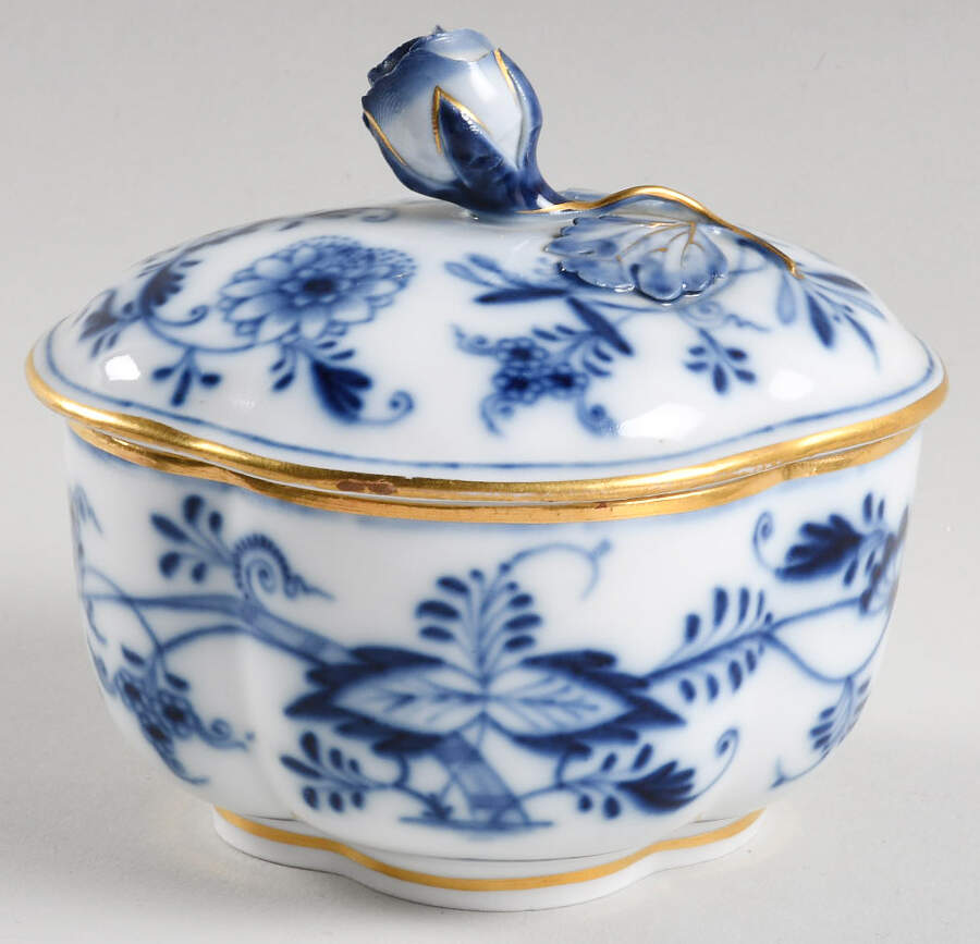 Blue Onion (Gold Trim) Sugar Bowl & Lid by Meissen (Germany)-1