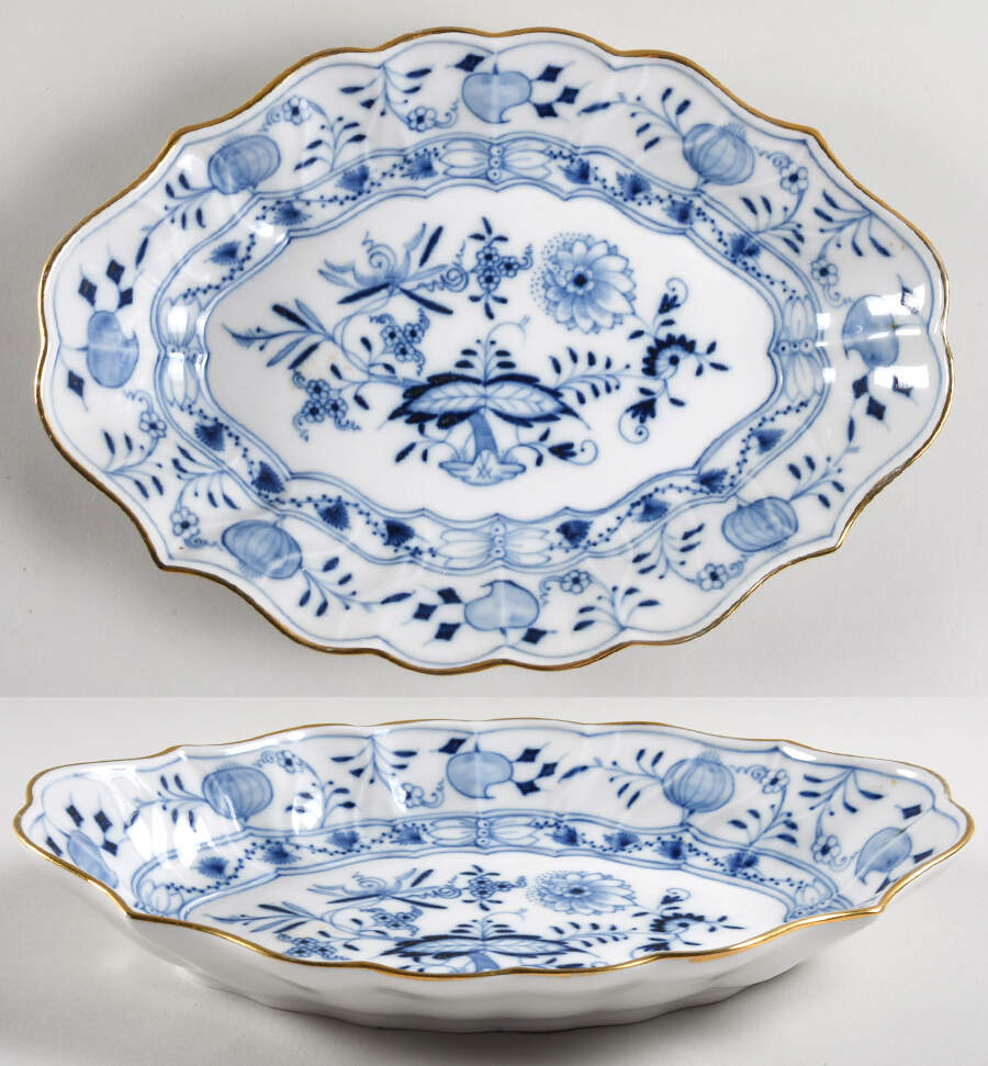 Blue Onion (Gold Trim) 10" Oval Vegetable Bowl by Meissen (Germany)-1