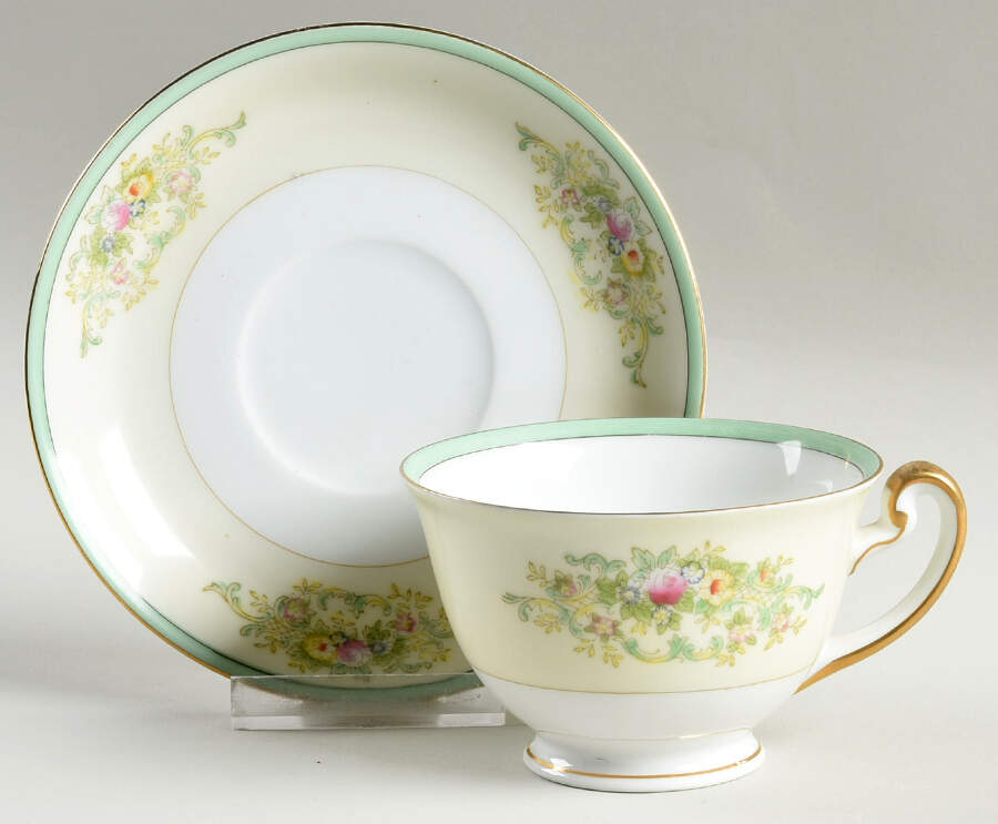 MEI869 Footed Cup & Saucer Set by Meito-1