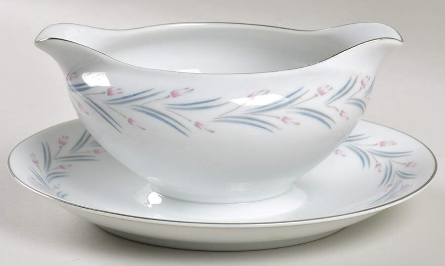 7243 Gravy Boat with Attached Underplate by Modar-1