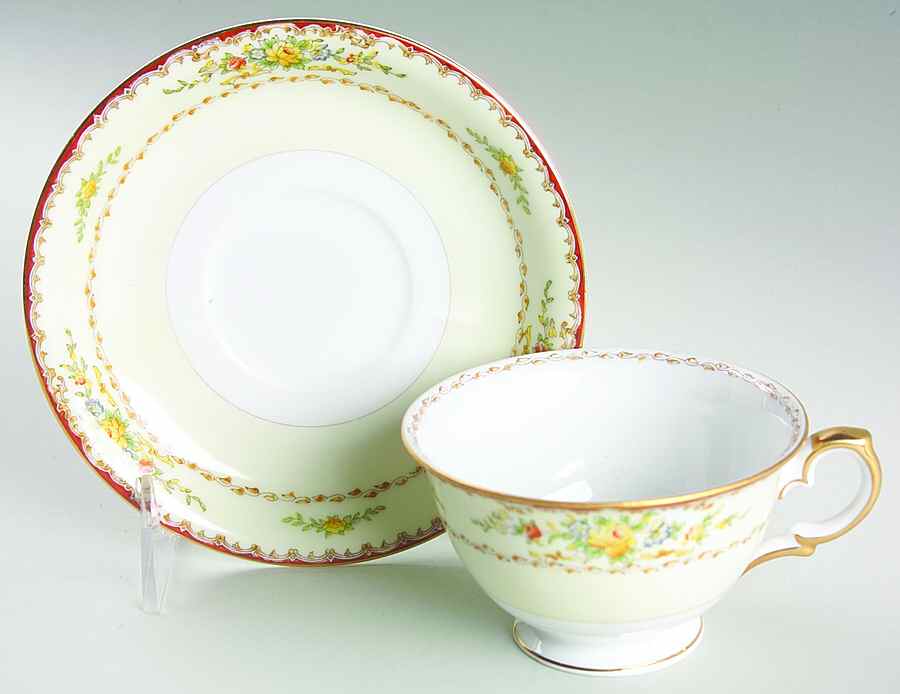 MEI882 Footed Cup & Saucer Set by Meito-1