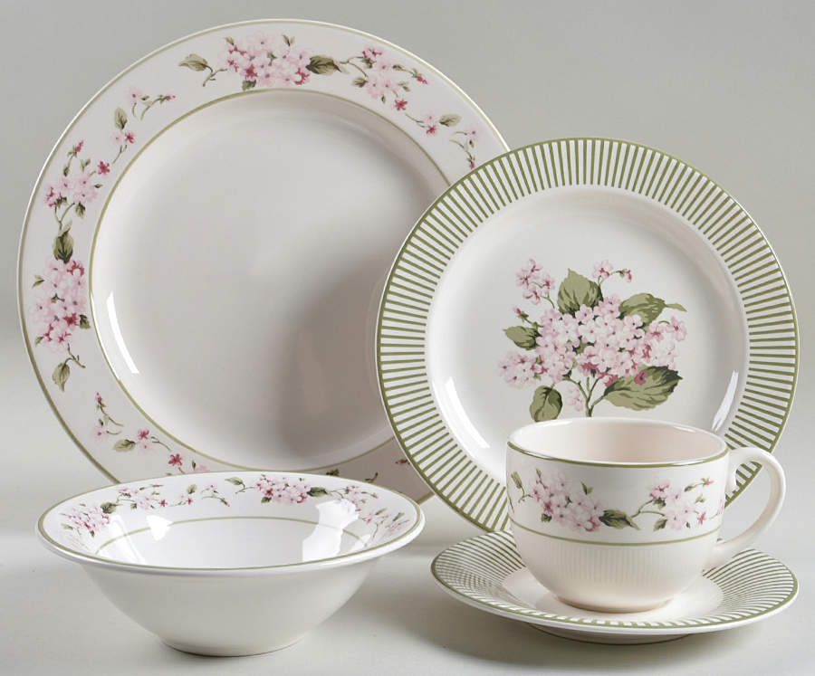 Hydrangea 5 Piece Place Setting by Martha Stewart-1