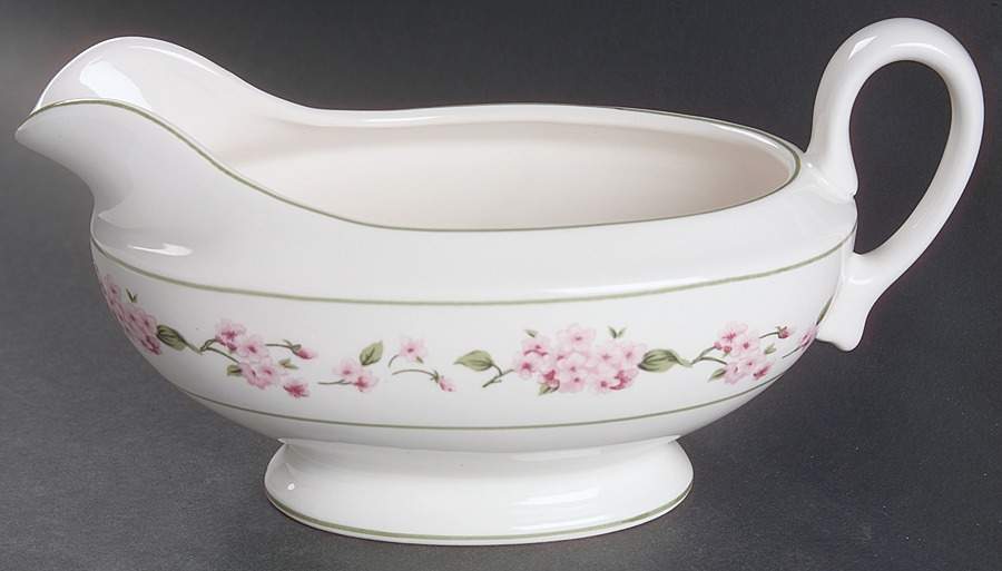 Hydrangea Gravy Boat by Martha Stewart-1