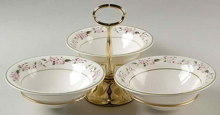 Hydrangea 7" x 12" 3-Part Relish & Metal Stand (CERC) HC by Martha Stewart-1