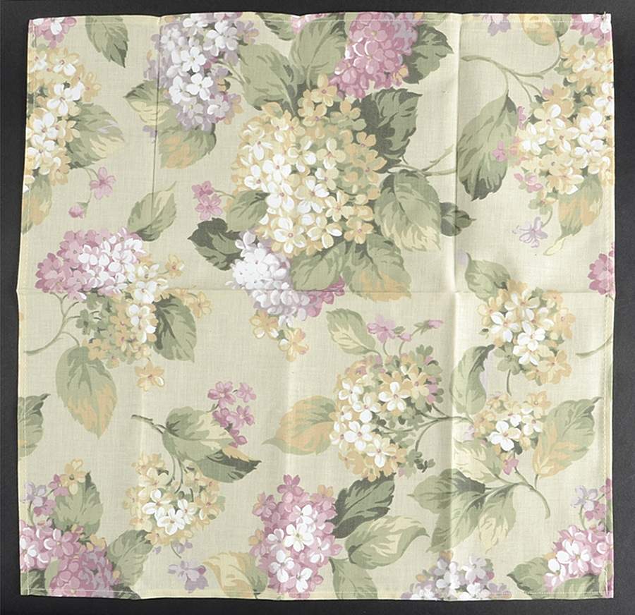 Hydrangea Cloth Napkin by Martha Stewart-1