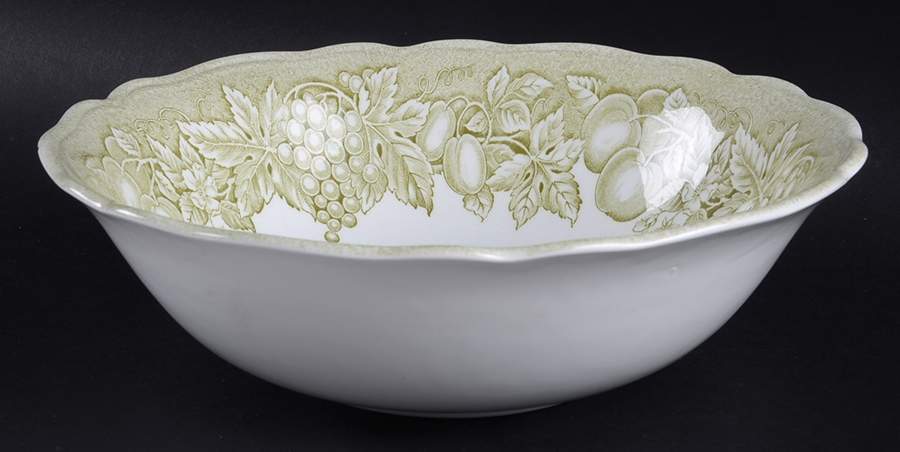 Bountiful Green 8" Round Vegetable Bowl by J & G Meakin-1