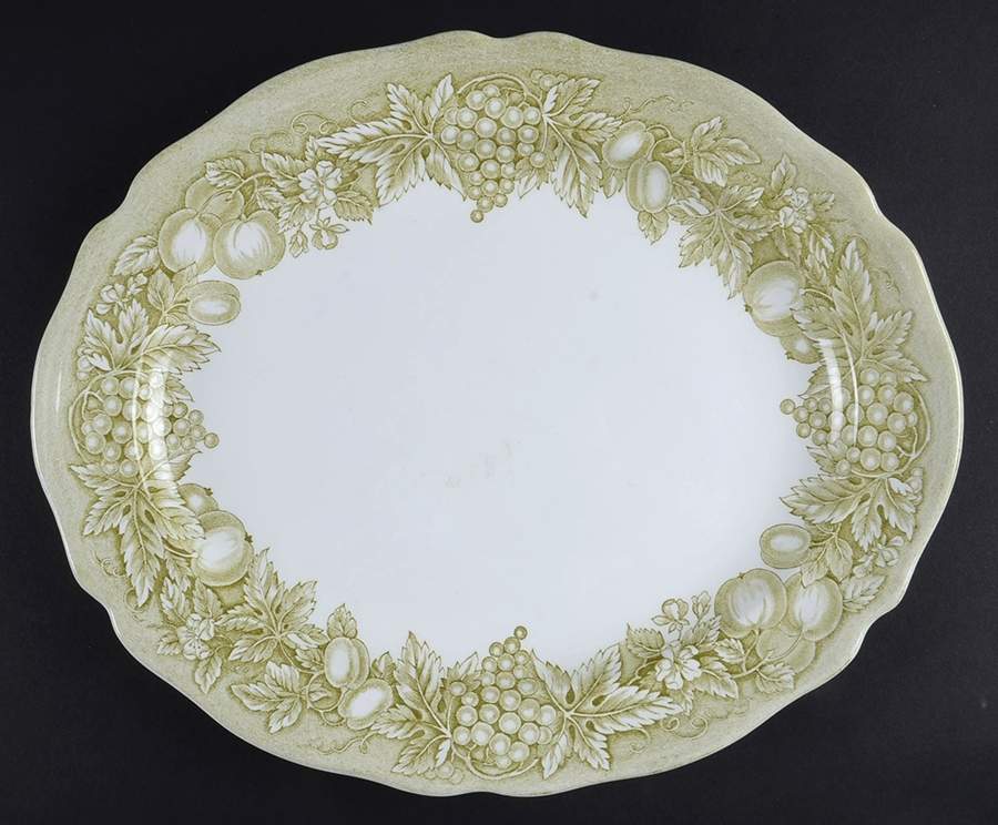Bountiful Green 12" Oval Serving Platter by J & G Meakin-1